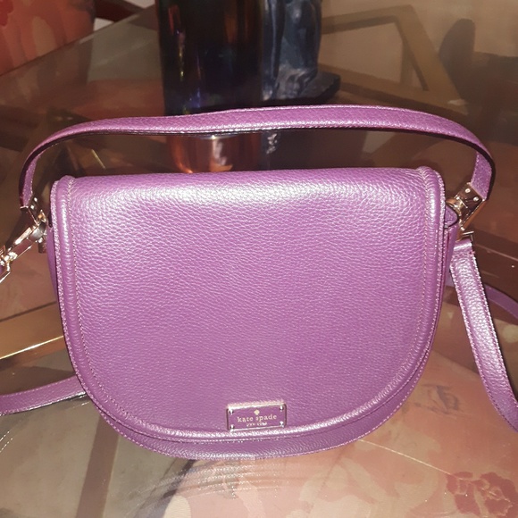 🌺KATE SPADE PEBBLED LEATHER Crossbody